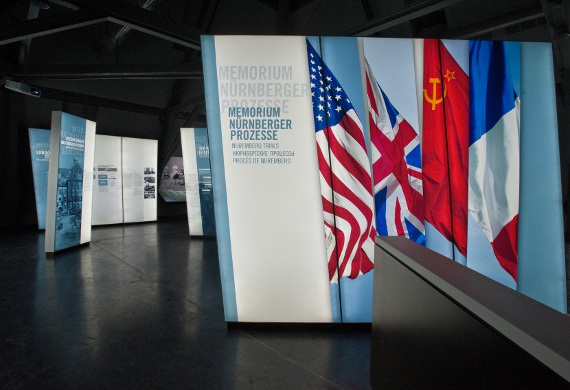 Entrada a l'exposició. / C. DIERENBACH, CIUTAT DE NÚREMBERG