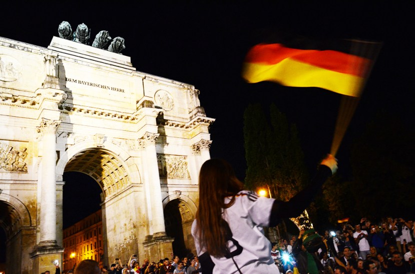 Celebración II: banderita