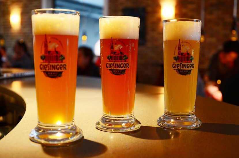 Cata de giesingers en su barra de bar