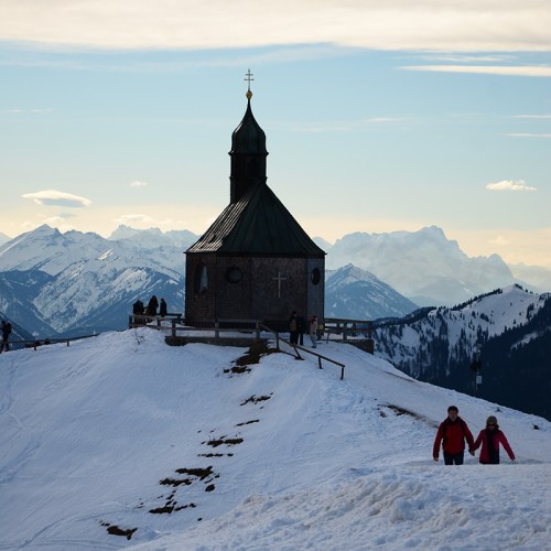 La capilla, arriba del todo